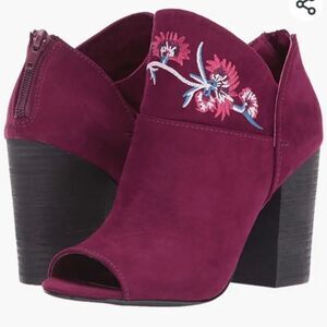 Carlos by Carlos Santana Jazlyn Boho Embroidered Suede Peep Toe Ankle Boots New